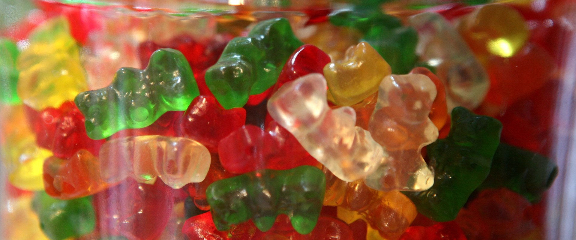 The Benefits of Wildcrafted Flavorings in Gummies